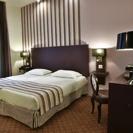 Hotel Star Champs-elysees Paris
