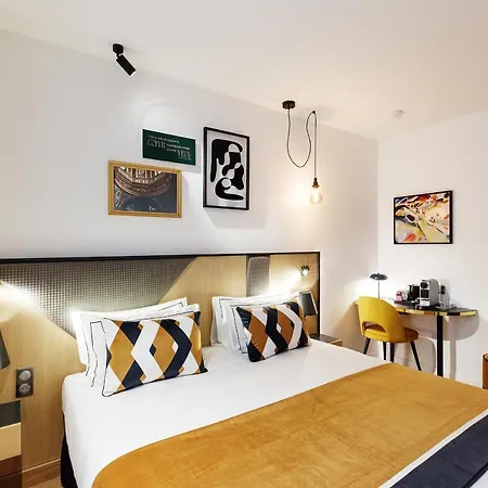 Star Champs-elysees 4* Paris