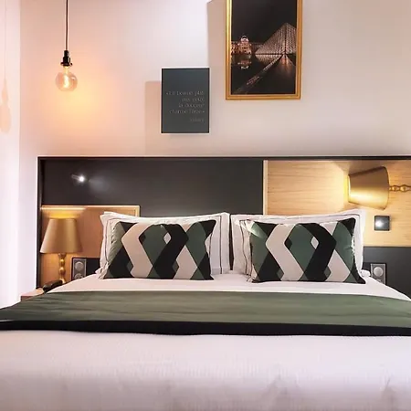 Star Champs-elysees 4*