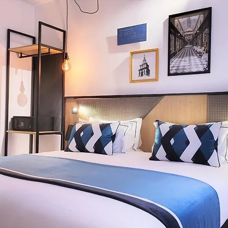 Star Champs-elysees Hotel 4*