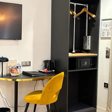 فندق Star Champs-elysees باريس