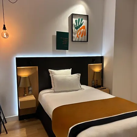 Star Champs-elysees باريس