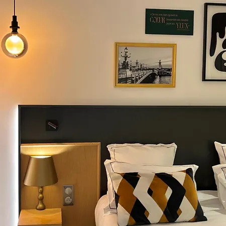 Star Champs-elysees باريس