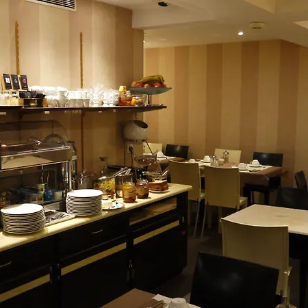 Star Champs-elysees فندق