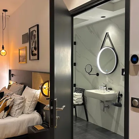 Star Champs-elysees فندق