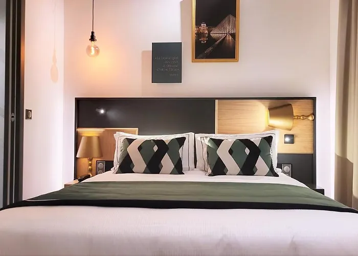 Star Champs-elysées 4*