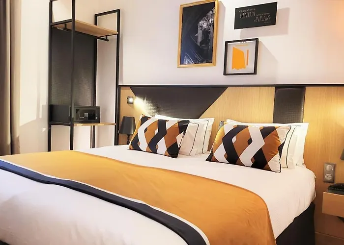 Отель Star Champs-elysees 4*