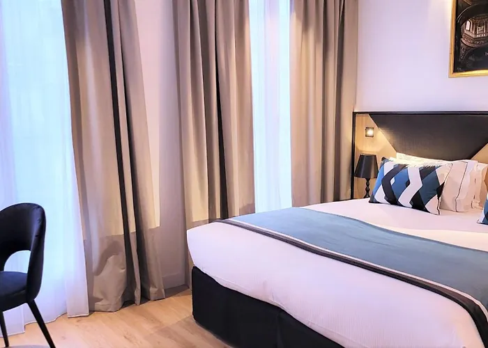 Star Champs-elysees 4* Париж