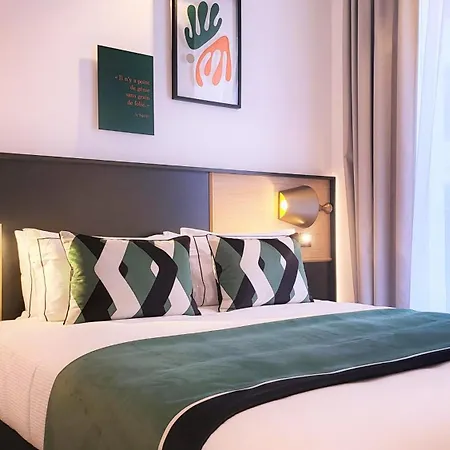 מלון Star Champs-elysees 4*