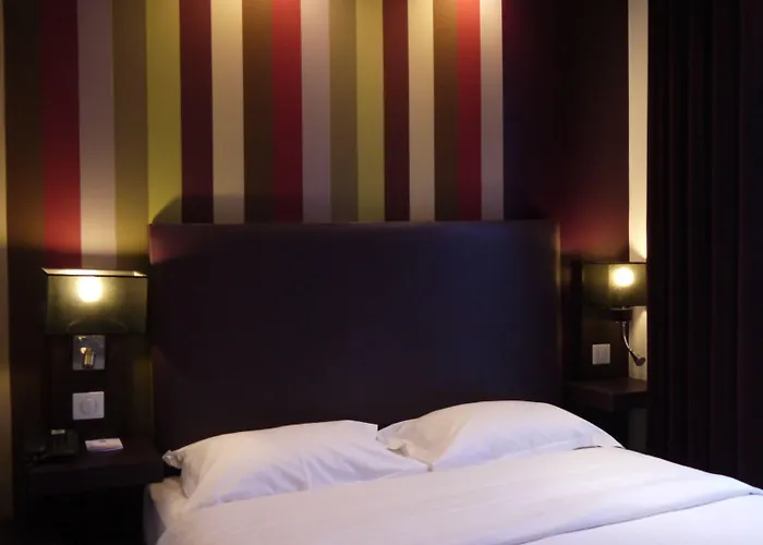 Hotel Star Champs-elysées 4*